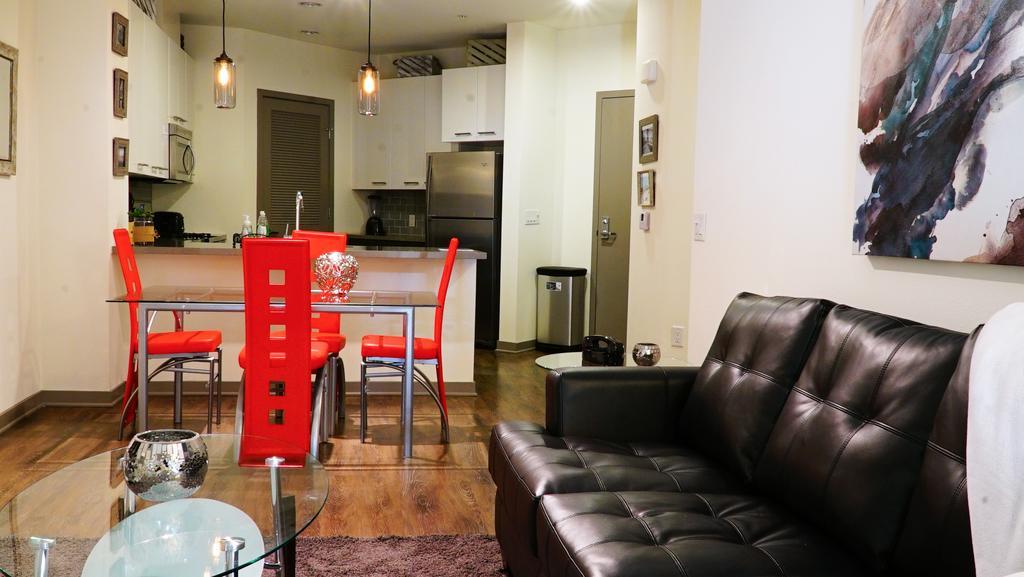 Stylish Apartments In San Diego East Village サンディエゴ エクステリア 写真