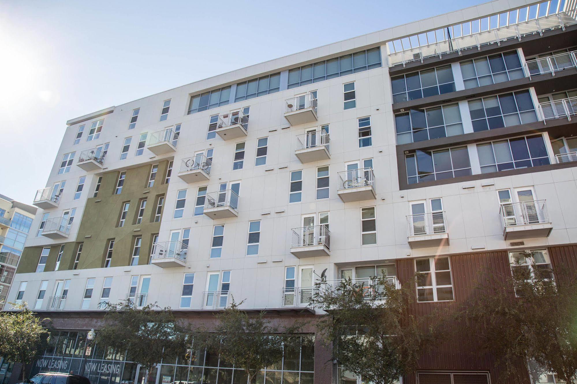 Stylish Apartments In San Diego East Village サンディエゴ エクステリア 写真